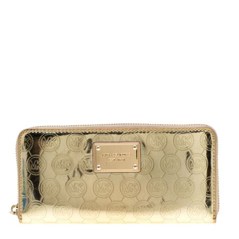 Michael Kors patent wallet